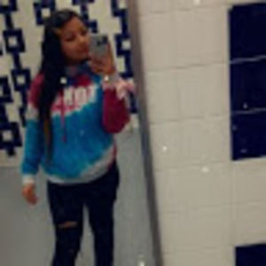 Meet your Posher, Dania